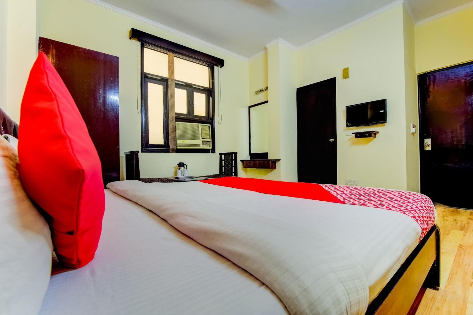 OYO 22154 Hotel Delhi Darbar Buitenkant foto