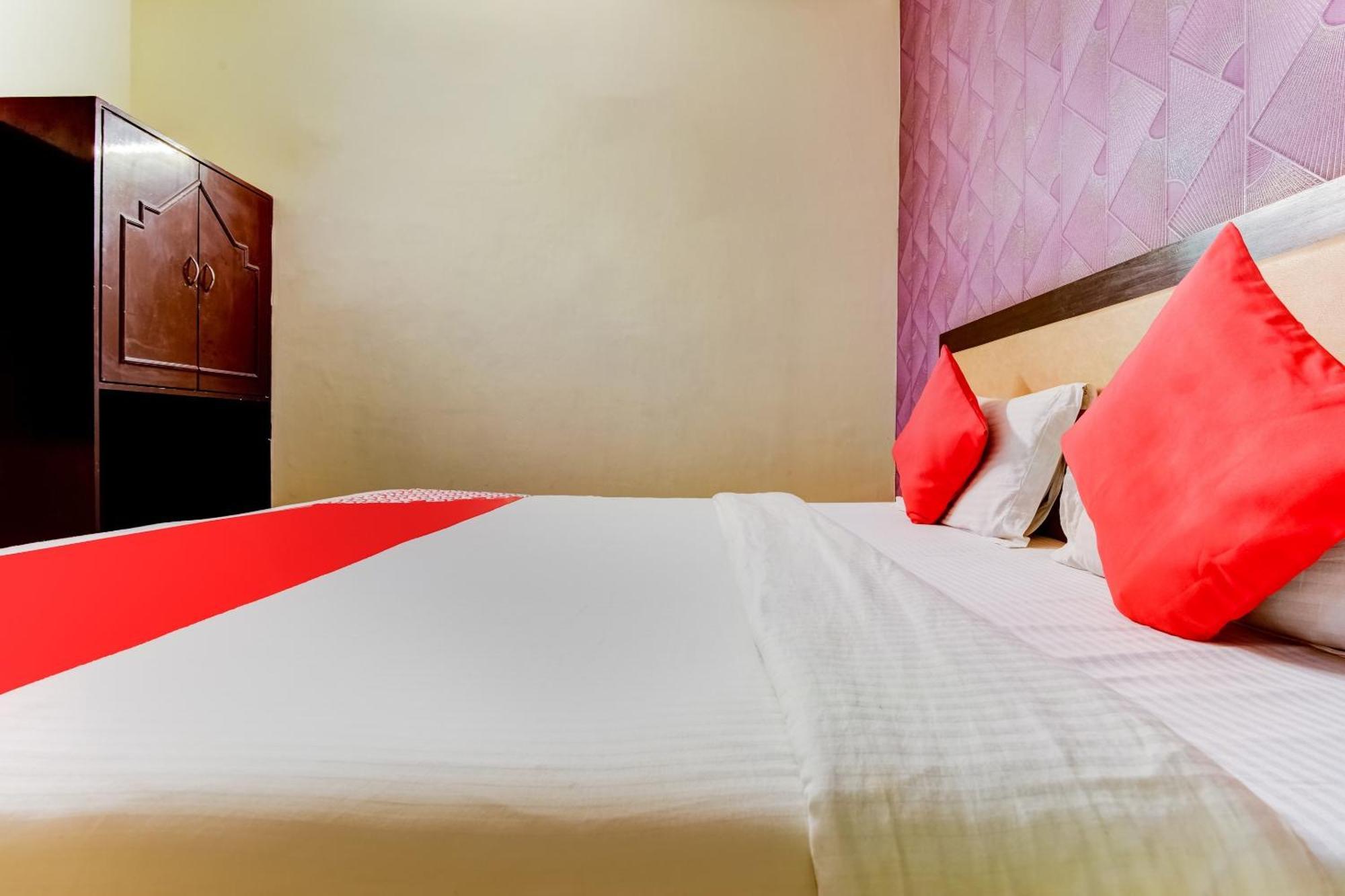 OYO 22154 Hotel Delhi Darbar Buitenkant foto