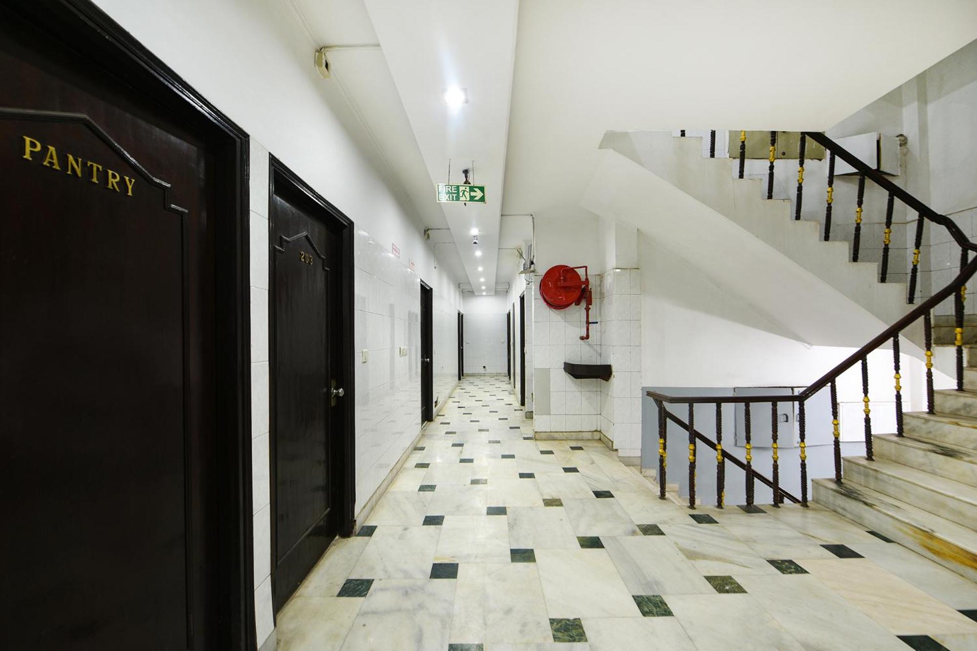 OYO 22154 Hotel Delhi Darbar Buitenkant foto
